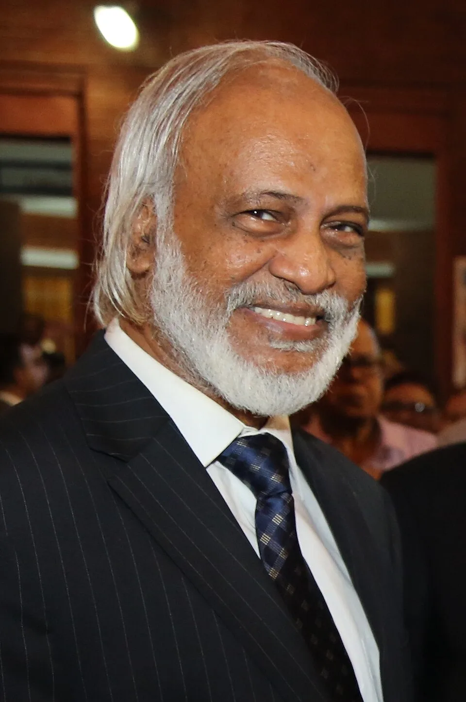 ড. আবদুল মঈন খান—আর্কাইভের প্রতিকৃতি।