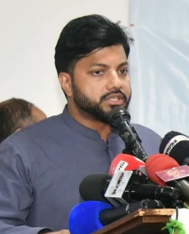 ইশরাক হোসেন—আর্কাইভের প্রতিকৃতি।